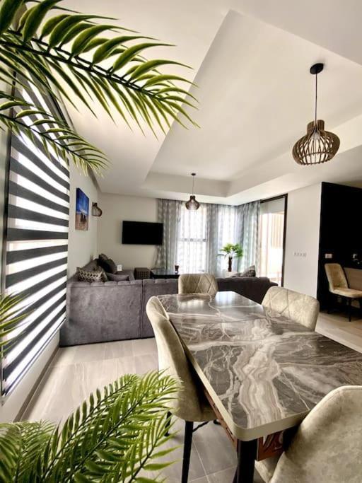 Luxurious Golf & Sea View Beach Apartment With Pool Access - Tamourrit, Taghazout Bay Bagian luar foto